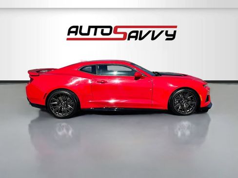 Used 2018 Chevrolet Camaro ZL1 image 8