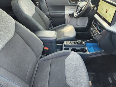 Used 2025 Ford Maverick XLT w/ Equipment Group 302A AWD/4WD image 19