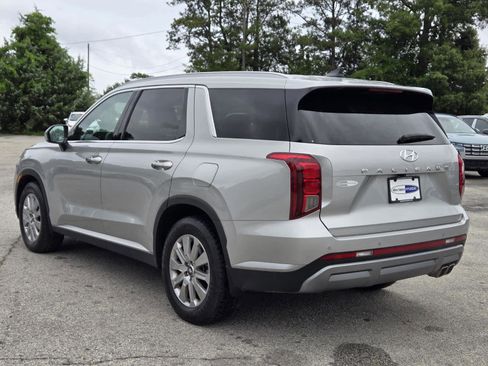 Used 2023 Hyundai Palisade SEL FWD image 9