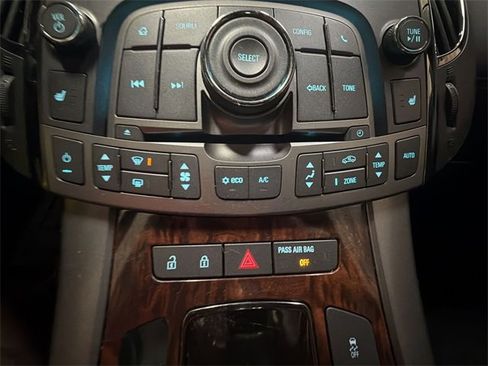 Used 2013 Buick LaCrosse Leather image 18