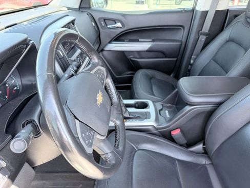 Used 2021 Chevrolet Colorado ZR2 image 16