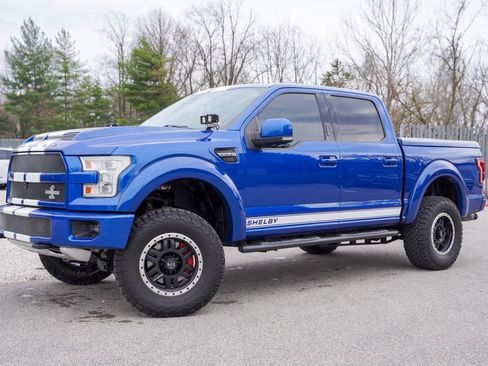 Used 2017 Ford F150 Lariat w/ Equipment Group 502A Luxury image 3