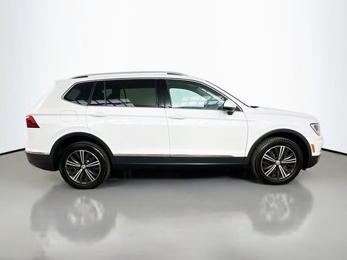 Used 2019 Volkswagen Tiguan SEL AWD/4WD image 9