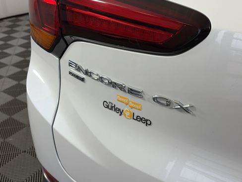 Used 2022 Buick Encore GX Essence w/ Advanced Technology Package image 16