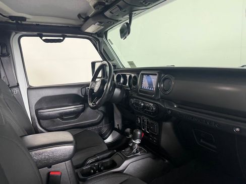 Used 2023 Jeep Wrangler Unlimited w/ Cold Weather Group AWD/4WD image 29