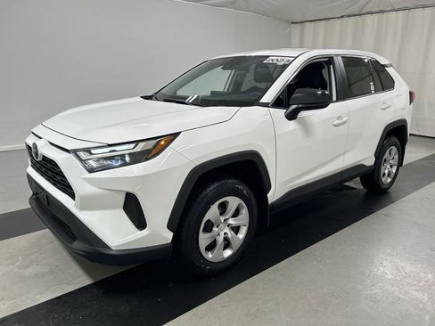 Used 2023 Toyota RAV4 LE image 5