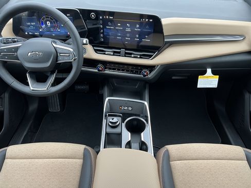 New 2026 Chevrolet Equinox ACTIV w/ Convenience Package III image 34