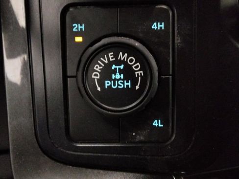 Used 2022 Ford F150 XLT w/ Equipment Group 301A Mid AWD/4WD image 17