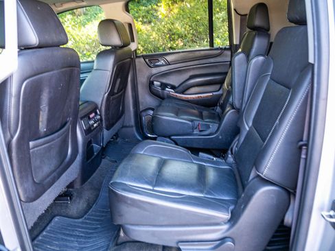 Used 2016 Chevrolet Suburban LTZ AWD/4WD image 28