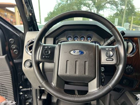 Used 2012 Ford F250 Lariat w/ Lariat Ultimate Pkg image 9