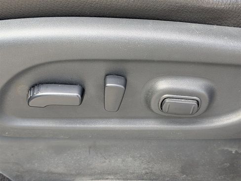 Used 2018 Nissan Titan PRO-4X image 21