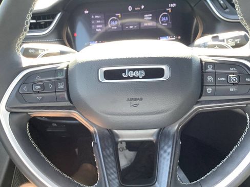 Used 2025 Jeep Grand Cherokee L Laredo AWD/4WD image 54