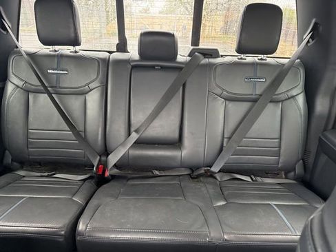 Used 2025 Ford F350 Platinum w/ Tremor Off-Road Package AWD/4WD image 9