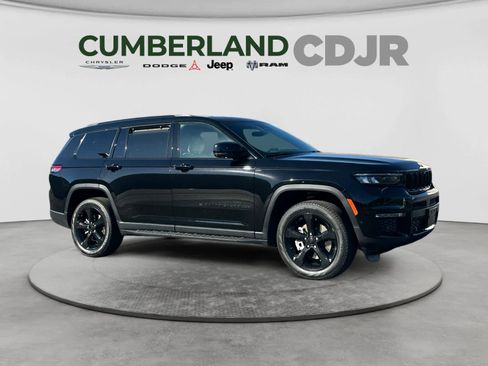 Used 2025 Jeep Grand Cherokee L Limited w/ Luxury Tech Group II AWD/4WD image 8