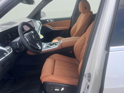 Used 2026 BMW X5 xDrive40i image 9