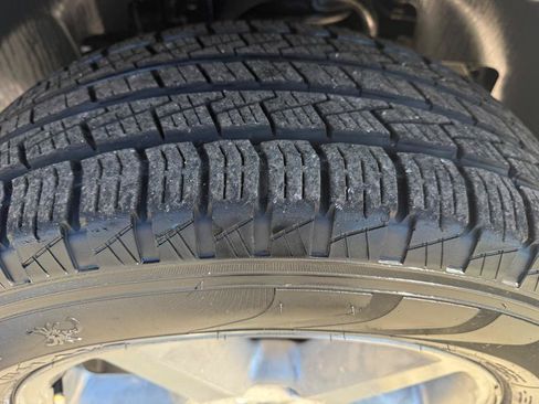 Used 2009 Chevrolet Avalanche LTZ RWD image 8
