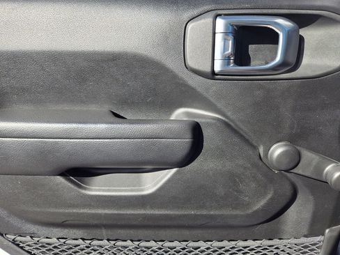 Used 2023 Jeep Wrangler Sport image 26