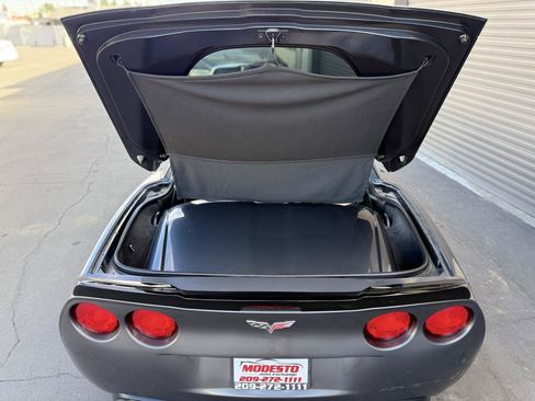 Used 2013 Chevrolet Corvette Coupe w/ 2LT Preferred Equipment Group RWD image 5