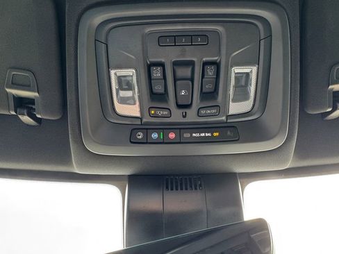 Used 2024 Chevrolet Silverado 2500 ZR2 w/ Technology Package AWD/4WD image 29