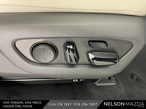 Used 2024 Lexus RX 350 w/ Convenience Package image 47