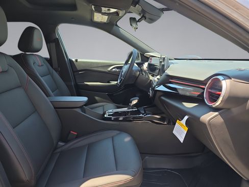 New 2026 Chevrolet Trax RS w/ Sunroof Package FWD image 35