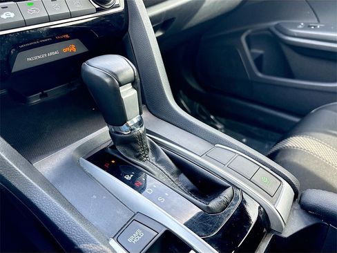Used 2020 Honda Civic Sport image 16