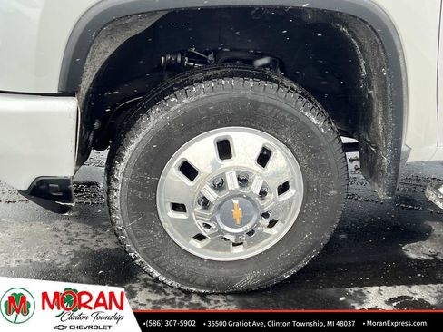 Certified 2025 Chevrolet Silverado 3500 High Country w/ High Country Premium Package image 11