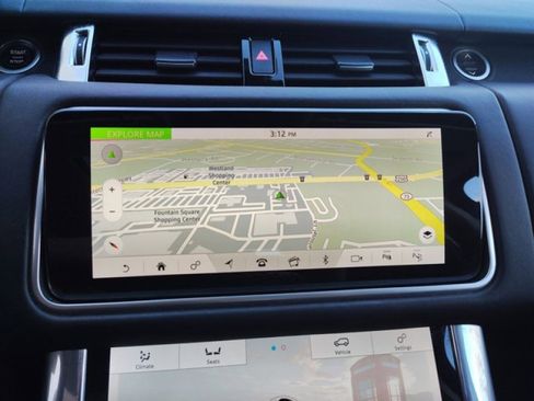 Used 2020 Land Rover Range Rover Sport HSE Dynamic image 17