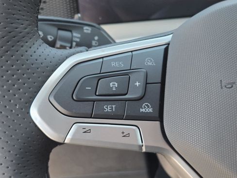 New 2026 Volkswagen Tiguan SE R-Line AWD/4WD image 22
