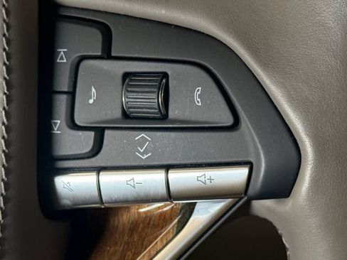 Used 2023 Cadillac Escalade Premium Luxury Platinum w/ LPO, Radiant Package AWD/4WD image 12