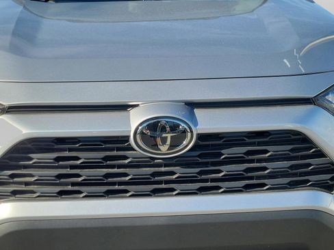 Used 2025 Toyota RAV4 XLE image 11