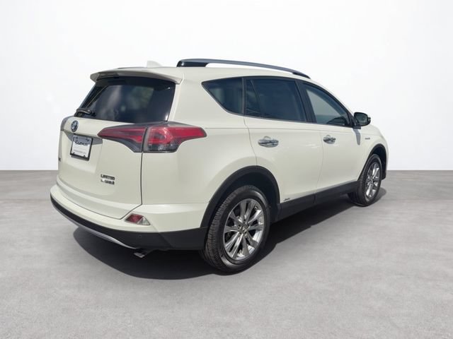 Used 2017 Toyota RAV4 Limited AWD/4WD image 5