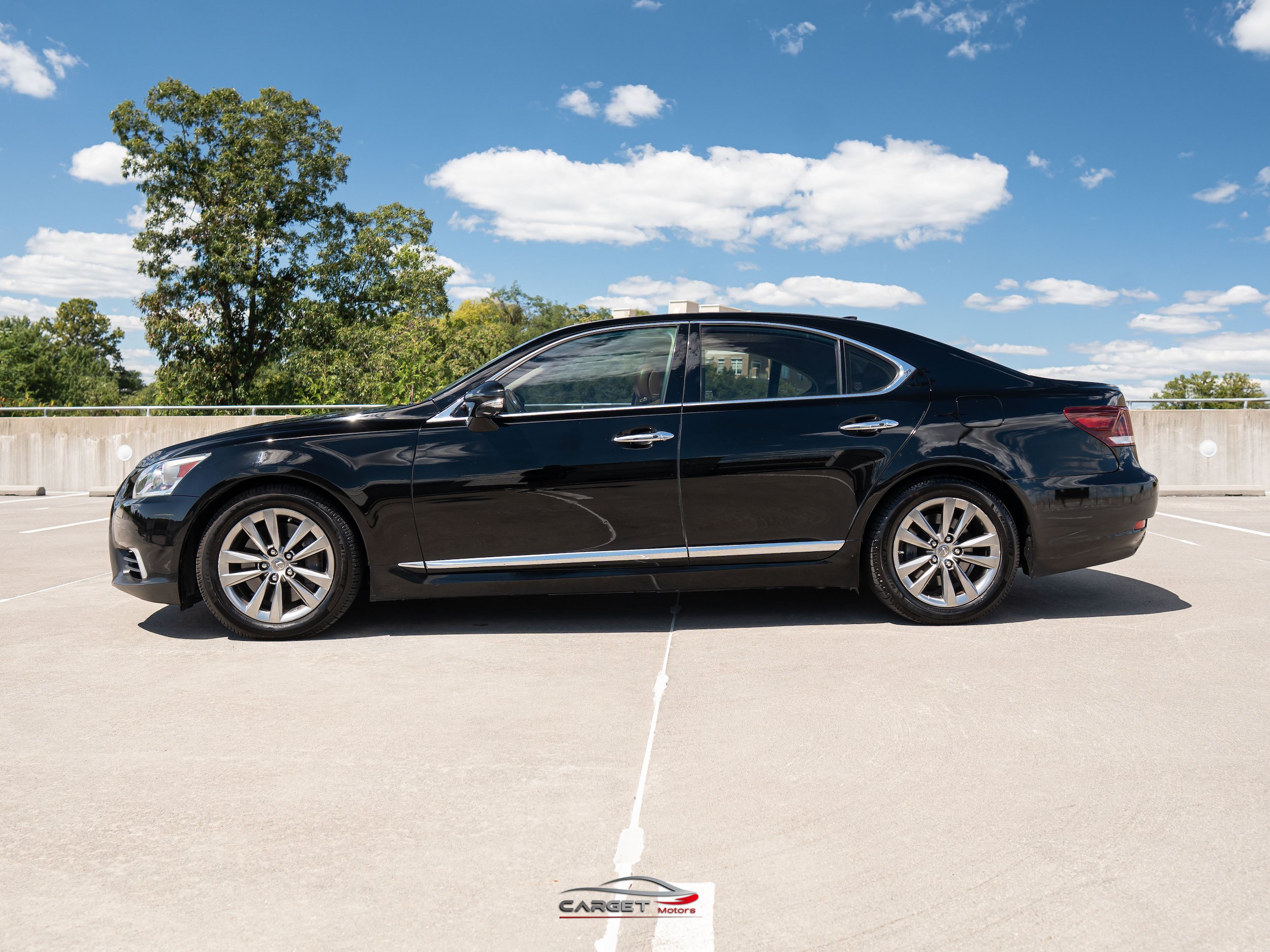 Used 2016 Lexus LS 460 AWD w/ Comfort Package image 4