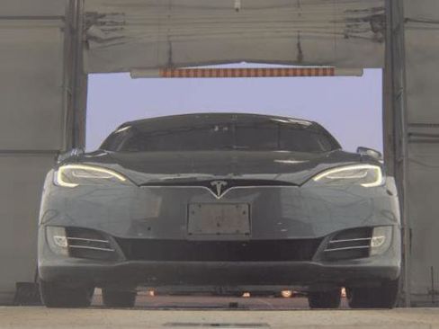Used 2020 Tesla Model S Long Range image 8