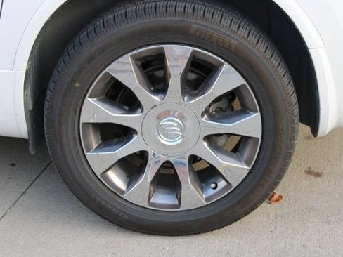 Used 2016 Buick Enclave Leather w/ Enclave Tuscan Edition image 30