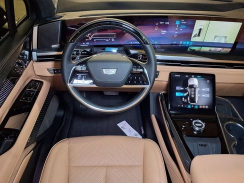 Used 2026 Cadillac Escalade IQL Sport 2 w/ LPO, Premium Carpet Package AWD/4WD image 13