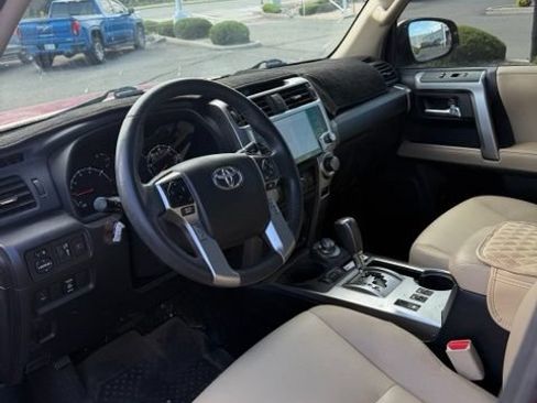 Used 2021 Toyota 4Runner SR5 Premium w/ Moonroof Package AWD/4WD image 17