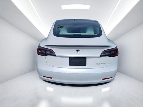 Used 2022 Tesla Model 3 Performance AWD/4WD image 4