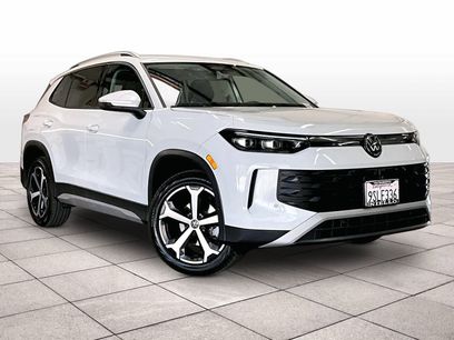 Used 2025 Volkswagen Tiguan SE