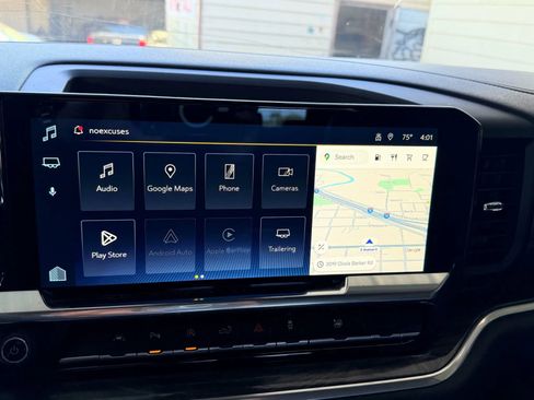 Used 2022 Chevrolet Silverado 1500 LTZ image 11