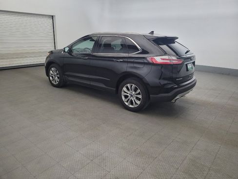 Used 2019 Ford Edge Titanium AWD/4WD image 3