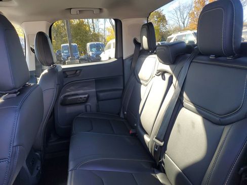 New 2025 Ford Maverick Lobo image 25