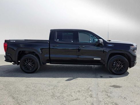 Used 2025 GMC Sierra 1500 Elevation AWD/4WD image 2