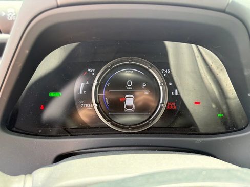 Used 2023 Lexus UX 250h F Sport FWD image 21