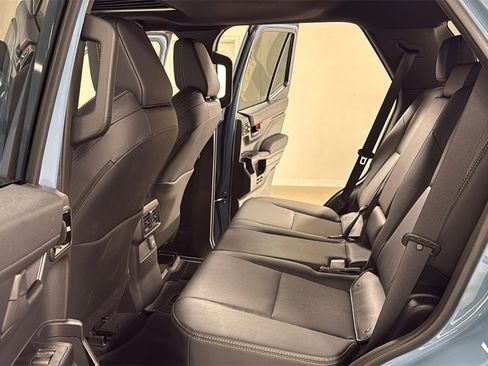 Certified 2025 Toyota 4Runner TRD Off-Road Premium image 15