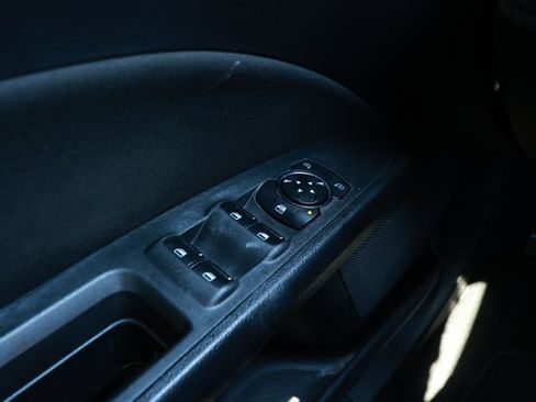Used 2019 Ford Fusion SE FWD image 19