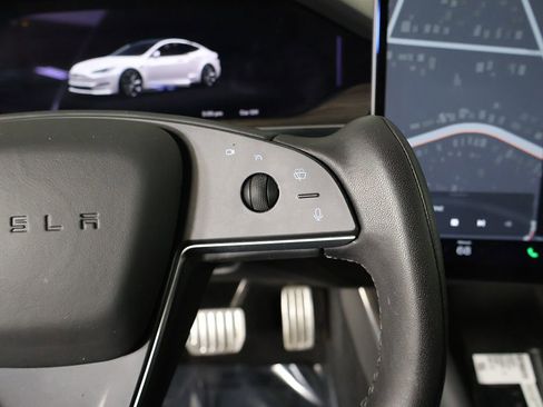 Used 2023 Tesla Model S AWD/4WD image 38