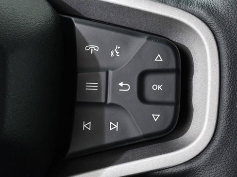 New 2025 Ford Bronco Badlands image 34