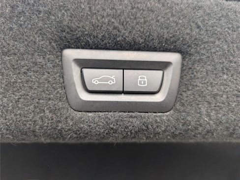 Used 2023 BMW 760i xDrive w/ Parking Assistance Package image 14