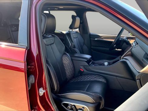 Used 2022 Jeep Grand Cherokee Summit w/ MOPAR Finishing Package AWD/4WD image 8